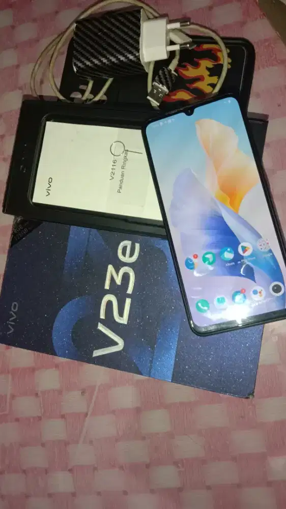 vivo v23e RAM 8/128ROM