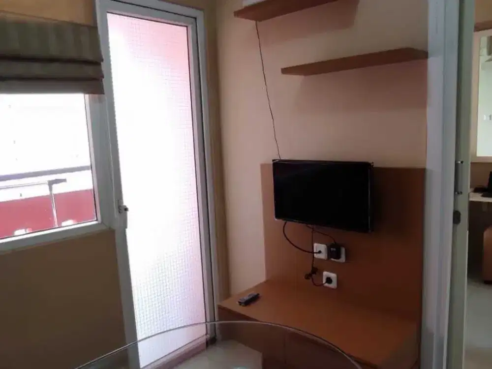 Apartemen Green Pramuka Bougenville – Full Furnish, View Kolam