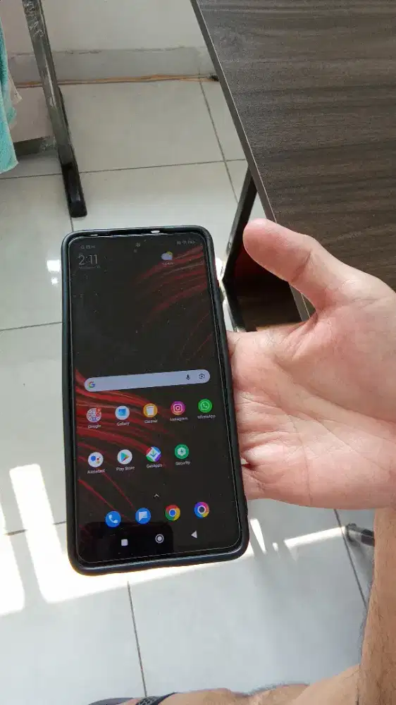 Menjual hp pocco X3