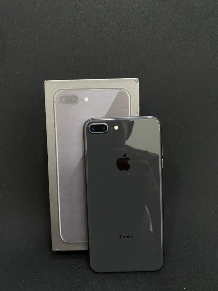 iPhone 8Plus 64gb Black