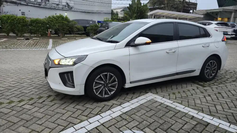 Hyundai Ioniq Signature Jual Cepat, Harga Bersahabat