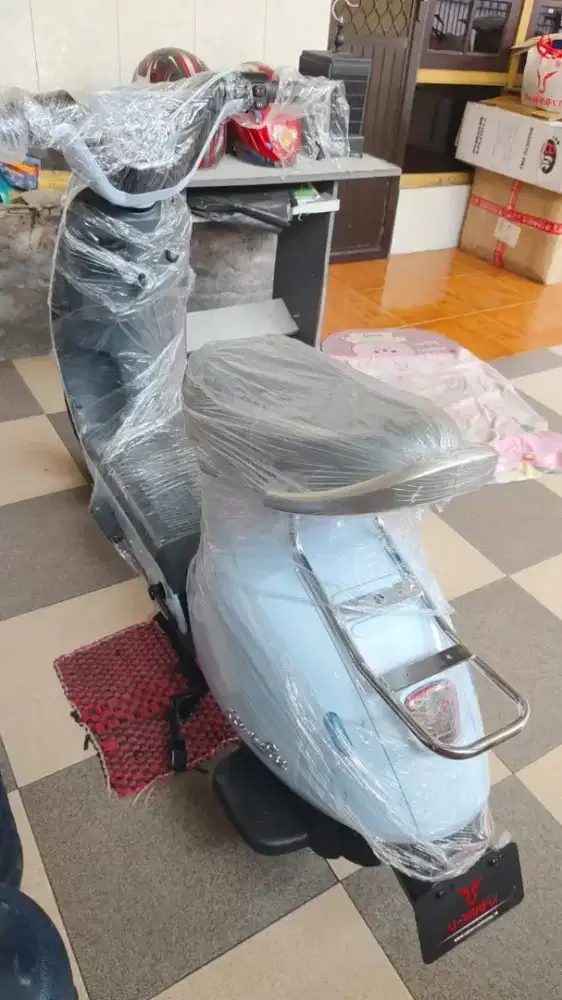 Sepeda listrik kondisi baru