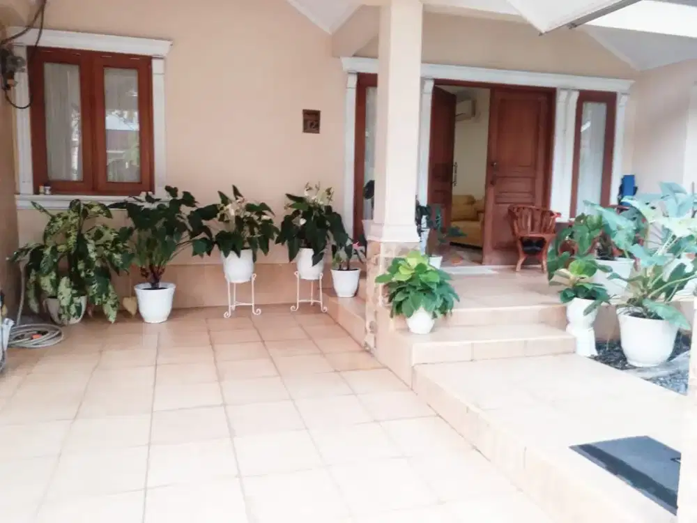 Disewakan Rumah Medow Green Semi Furnished