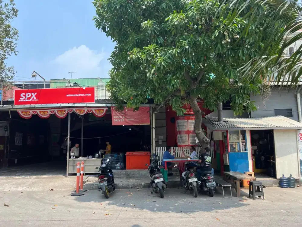Disewa gudang 1,5lantai cocok untuk investasi di Boulevard Hijau Harapan Indah