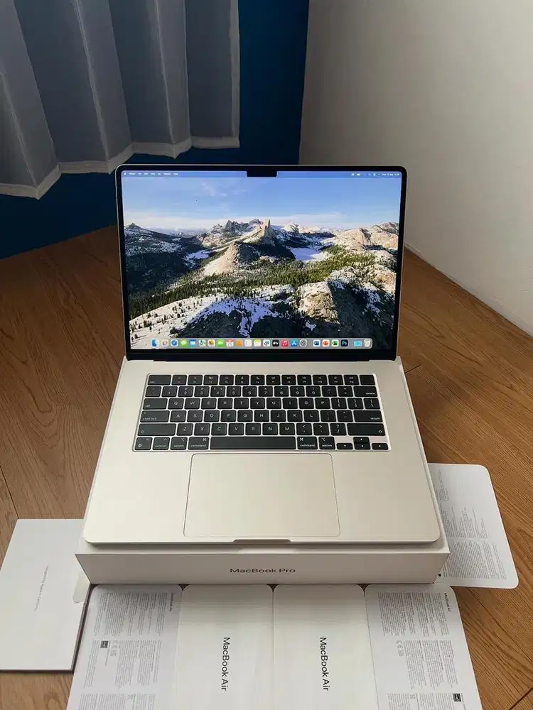 MacBook Air M2 15” 8/512 Mulus Like New