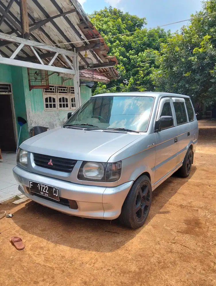Mitsubishi Kuda 2002 Bensin