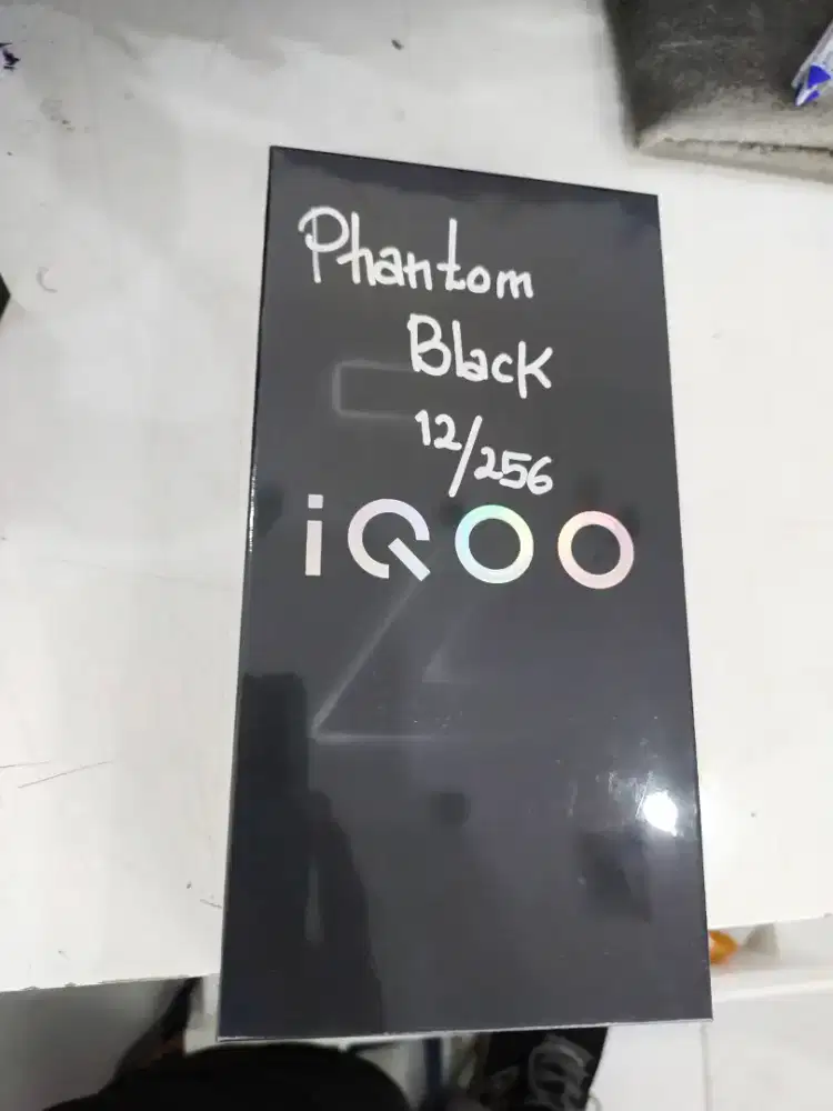 Iqoo Z9 5g 12/256 New phantom black