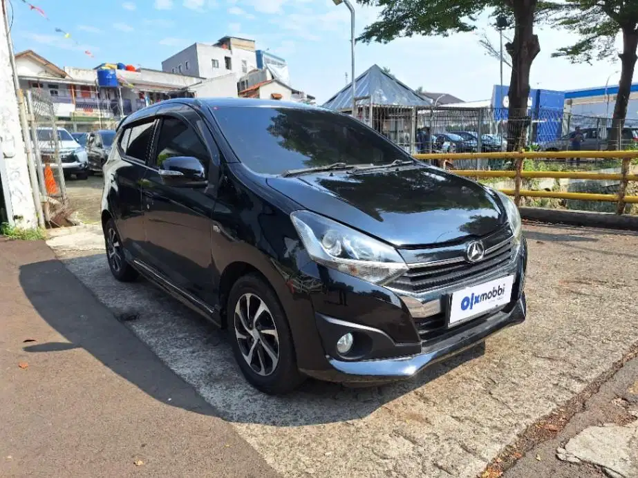 DP MURAH Daihatsu Ayla 1.2 R Bensin-MT 2019 Hitam CFFBB