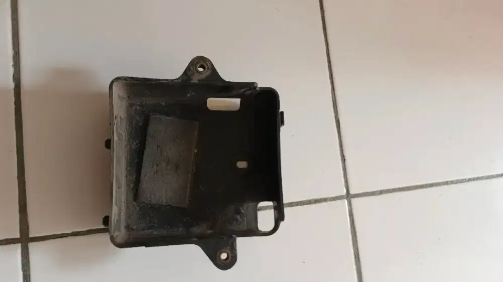 wadah aki kawasaki blitz kondisi utuh