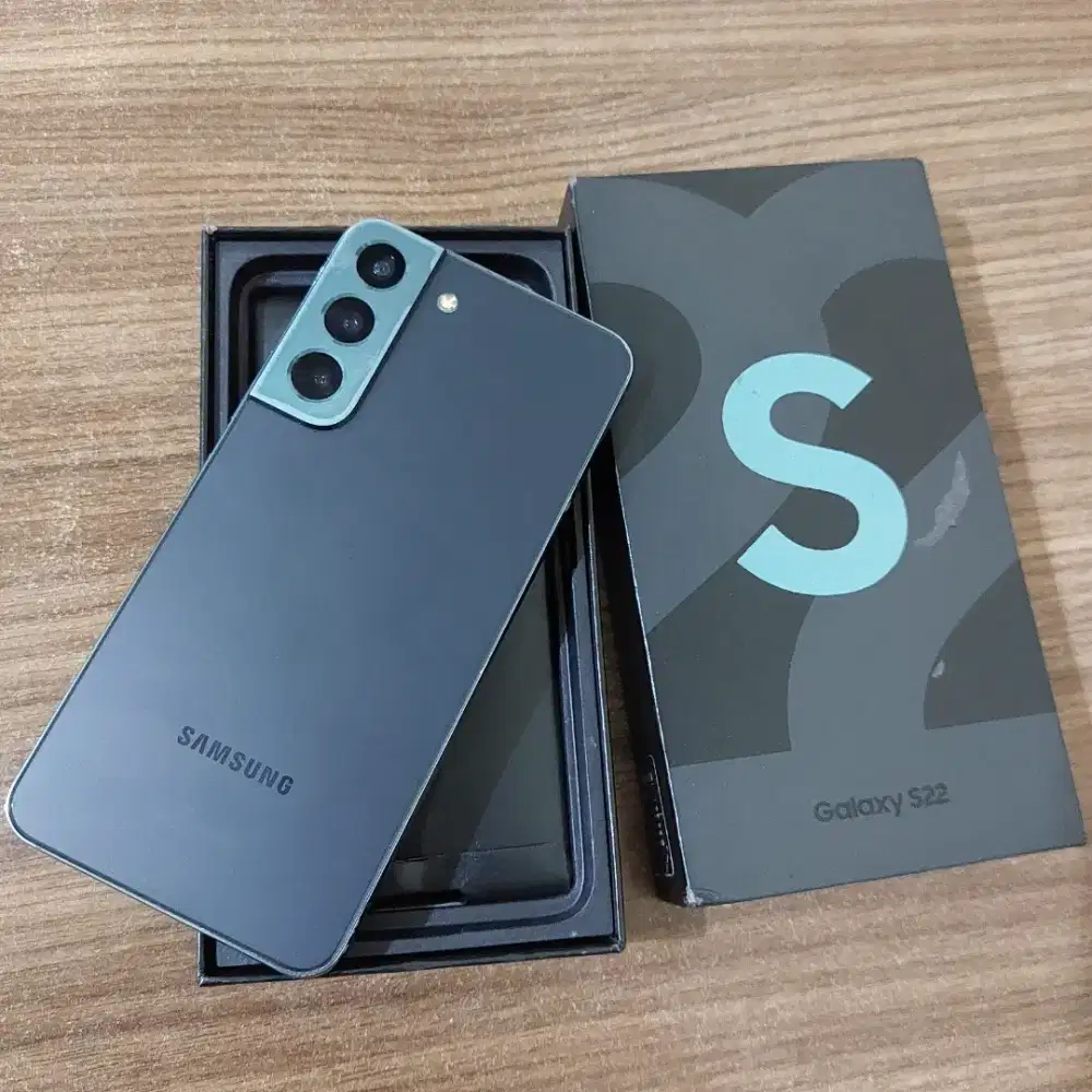 Samsung S22 8/256gb