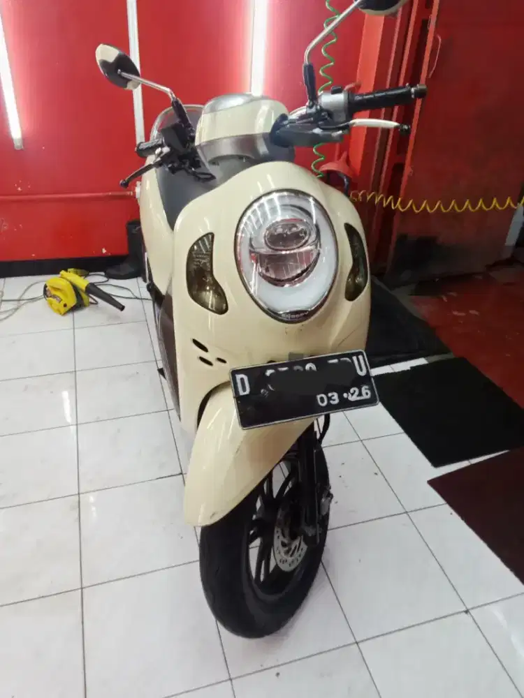 Honda Scoopy Tagun 2021 warna cream