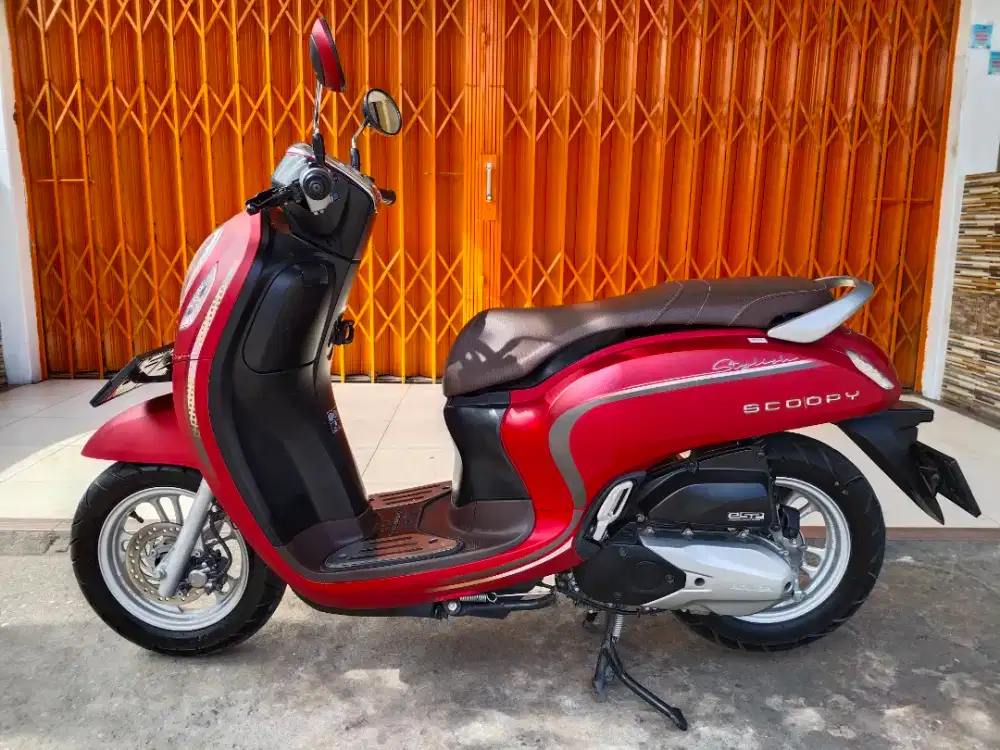 DIJUAL SCOOPY STYLISH 2022 SMART KEY TANGAN PERTAMA LOW KILOMETER