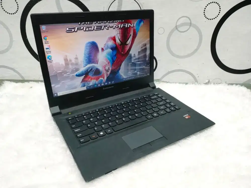 Lenovo B40-80

- Amd A8 - 7410 (4CPU) ~2.3 Ghz