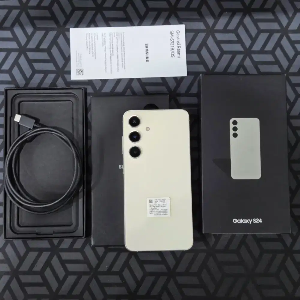 Samsung S24 8/256gb like new
