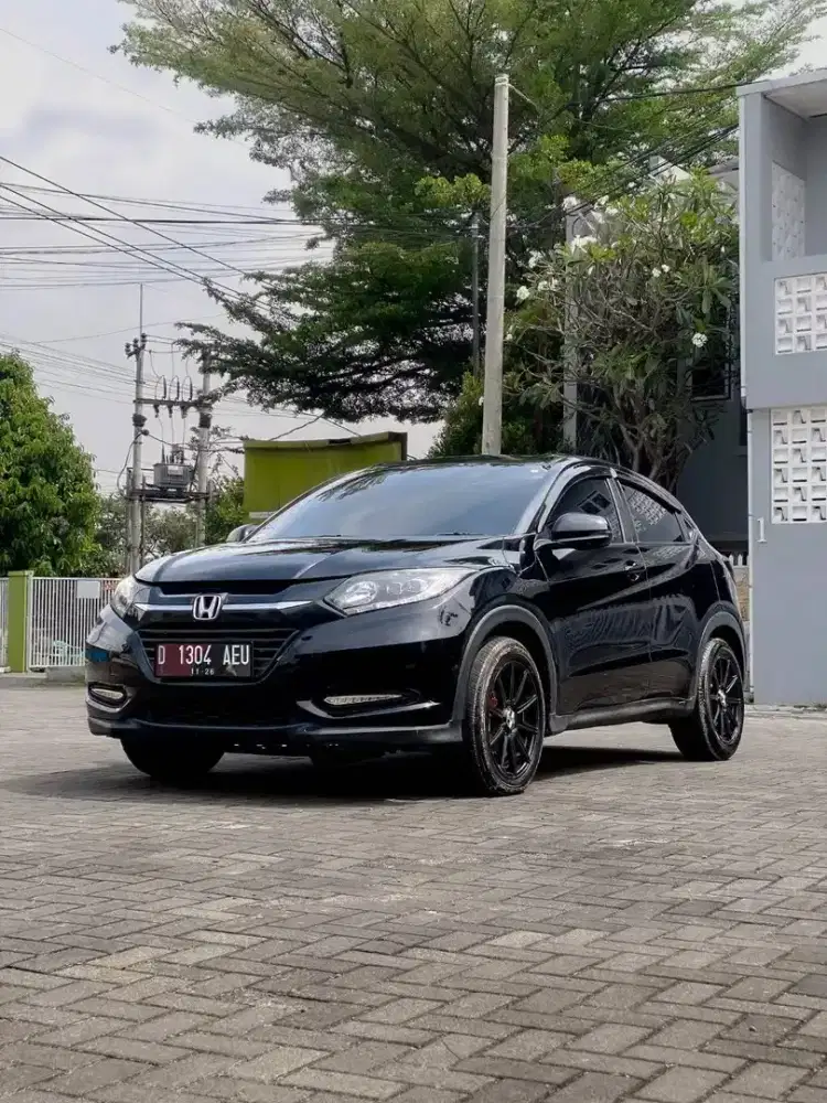 Honda HRV S Matic 2016 
Antik low km 40rb