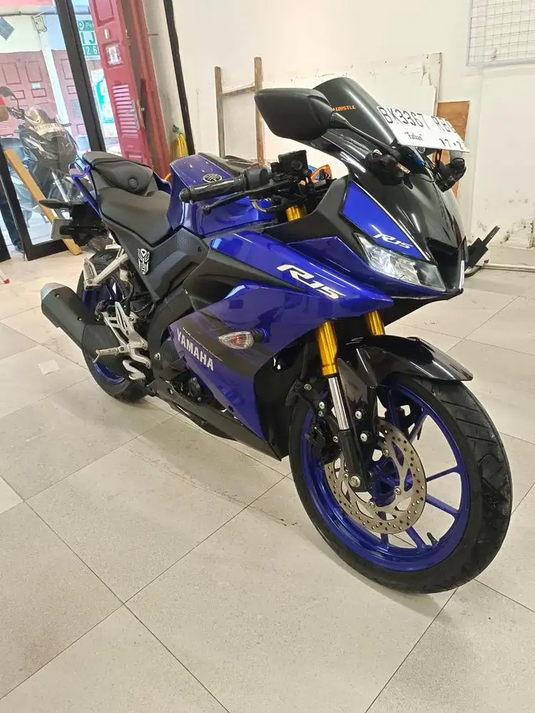 Yamaha YZF R15 V3 tahun 2019 warna Biru R15V3 155 CC Sport Bike Blue