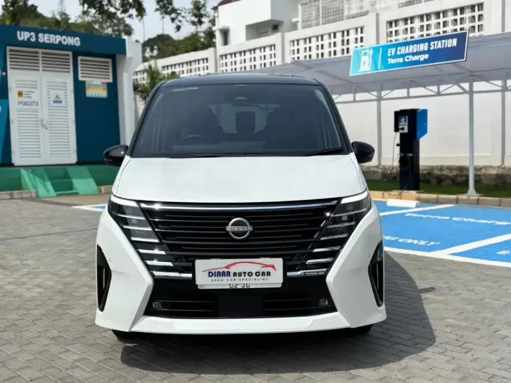 Low km 7000 Nissan serena hws epower at 2024 two tone