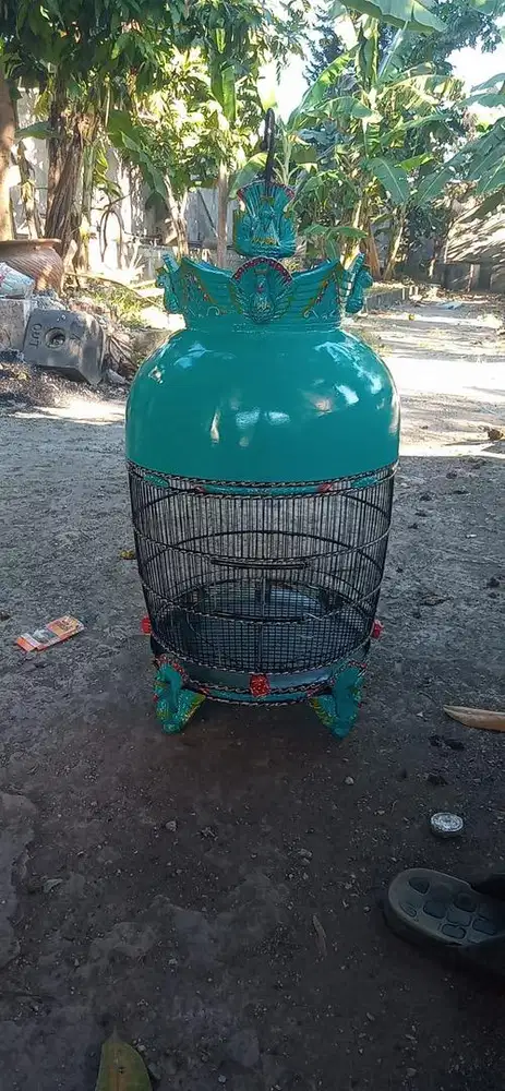 Sangkar perkutut lawasan