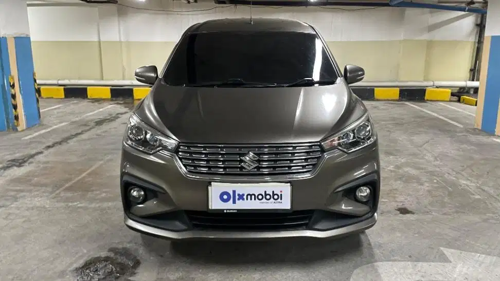 DP MURAH Suzuki Ertiga 1.5 GX Bensin-AT 2018 Abu CFIRB