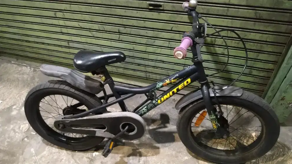 Sepeda bmx united Tank