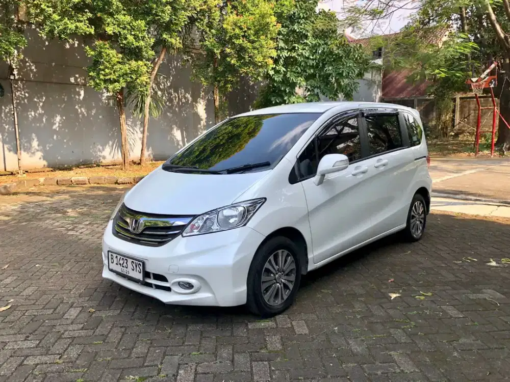 HONDA FREED PSD AT 2013