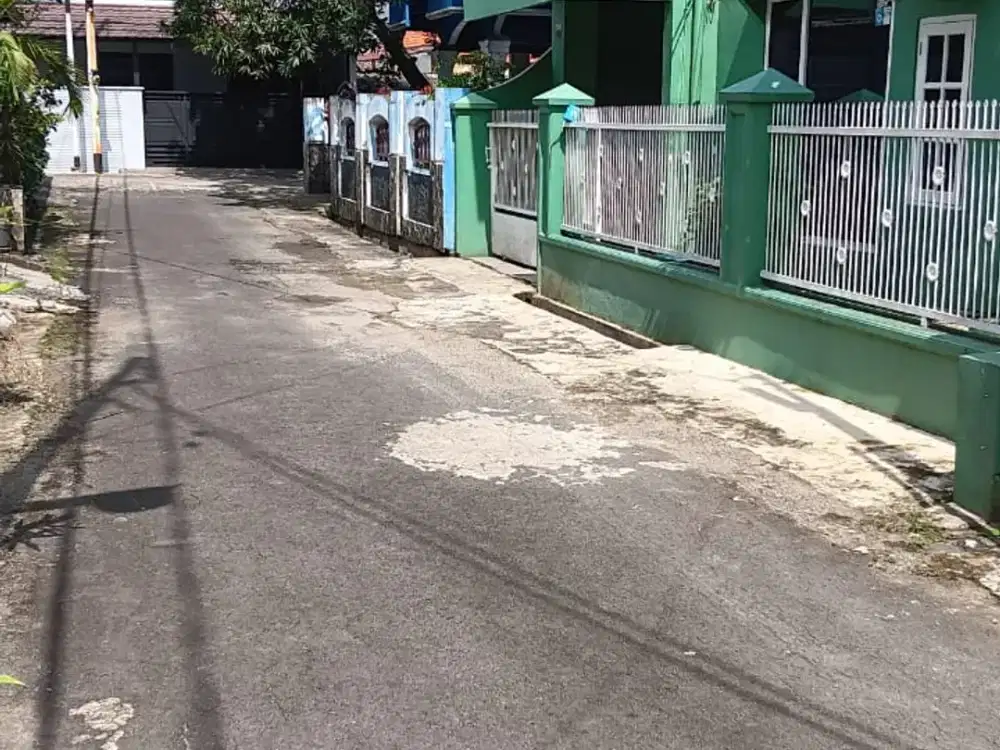 Rumah Asri Siap Huni di Jati Rahayu - Lokasi Strategis, Nyaman, dan Aman!