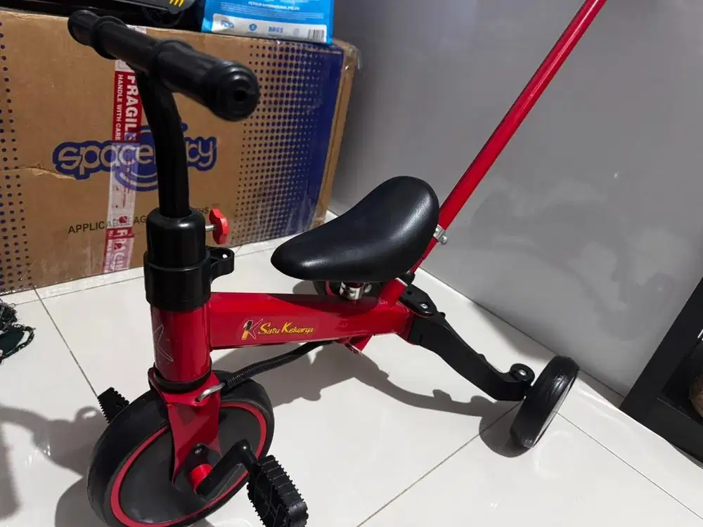 Sepeda anak Satu keluarga