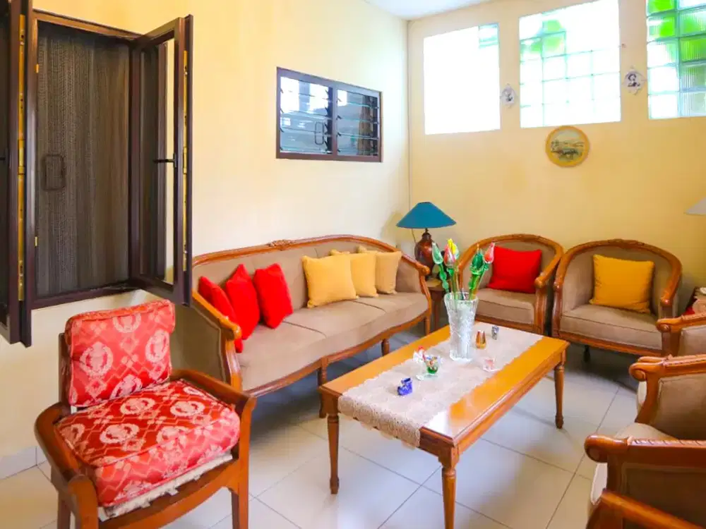 RUMAH NYAMAN RAFFLES HILLS CIBUBUR, HARGA TERBAIK, DIBAWAH NJOP
