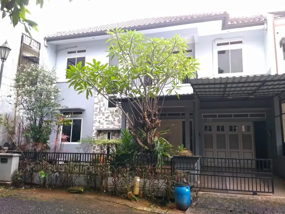 Jual Rumah nyaman 2 lantai di Citragrand Cibubur