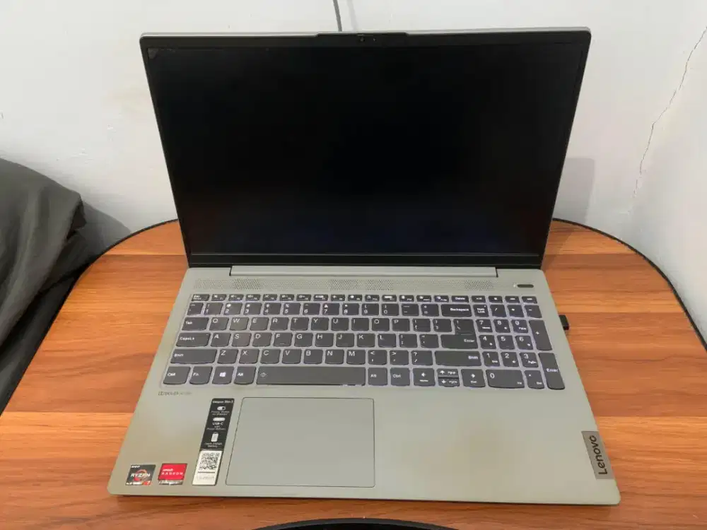 Laptop Lenovo Ideapad Slim 5 15ARE05