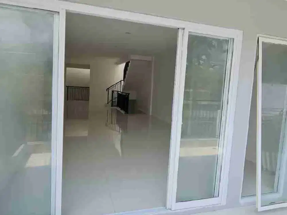 Disewakan Ruko ,Renovasi  Baru di Sunter Indah,Jakarta Utara.