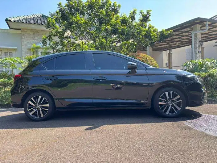 Honda City RS 2021, AT, Hitam