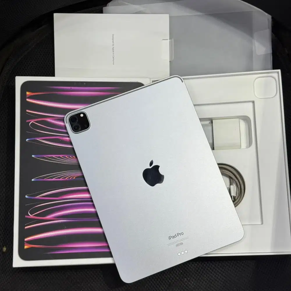ipad pro M2 128 wifi ibox like new 99% mulus fullset original