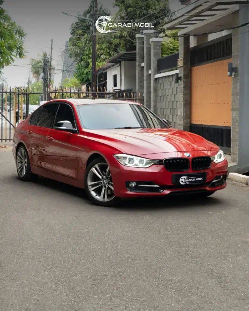 BMW 328i Sport 2013 (AT)