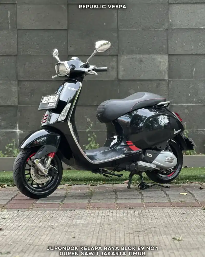 JUAL CEPET VESPA SPRINT CARBON 150 IGET ABS THN 2018 PERFECT CONDITION