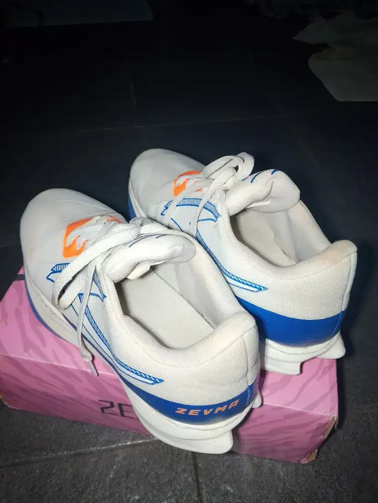 Sepatu running Zevma Mesha speed