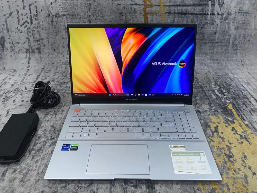 Vivobook Pro 15 Oled  2.8K Core i9-11900H RTX 3050 4Gb GDDR6 16/512Gb