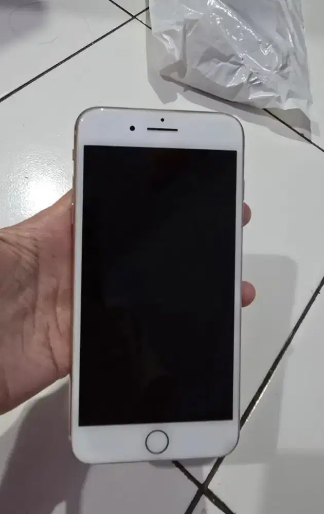 Iphone 8+ 64gb all operator lama