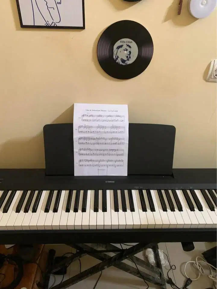 Yamaha Digital Piano P 145b (LIKE NEW)