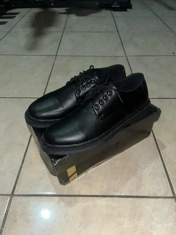 Sepatu Pantofel Pria Black Size 43 JYF
