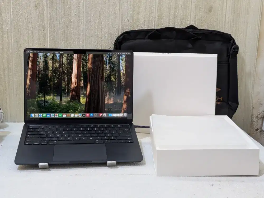 Macbook Air M2 2022 16/256GB Resmi iBox