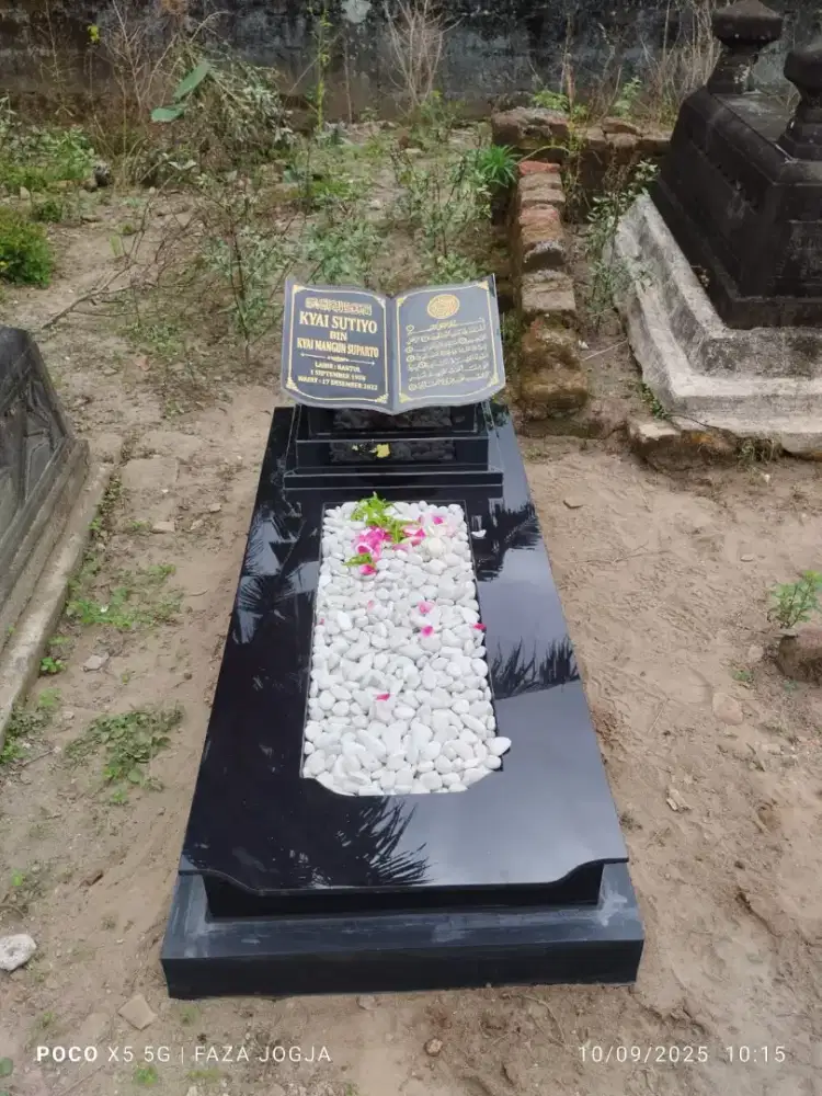 Kijing makam kijing granit utuh