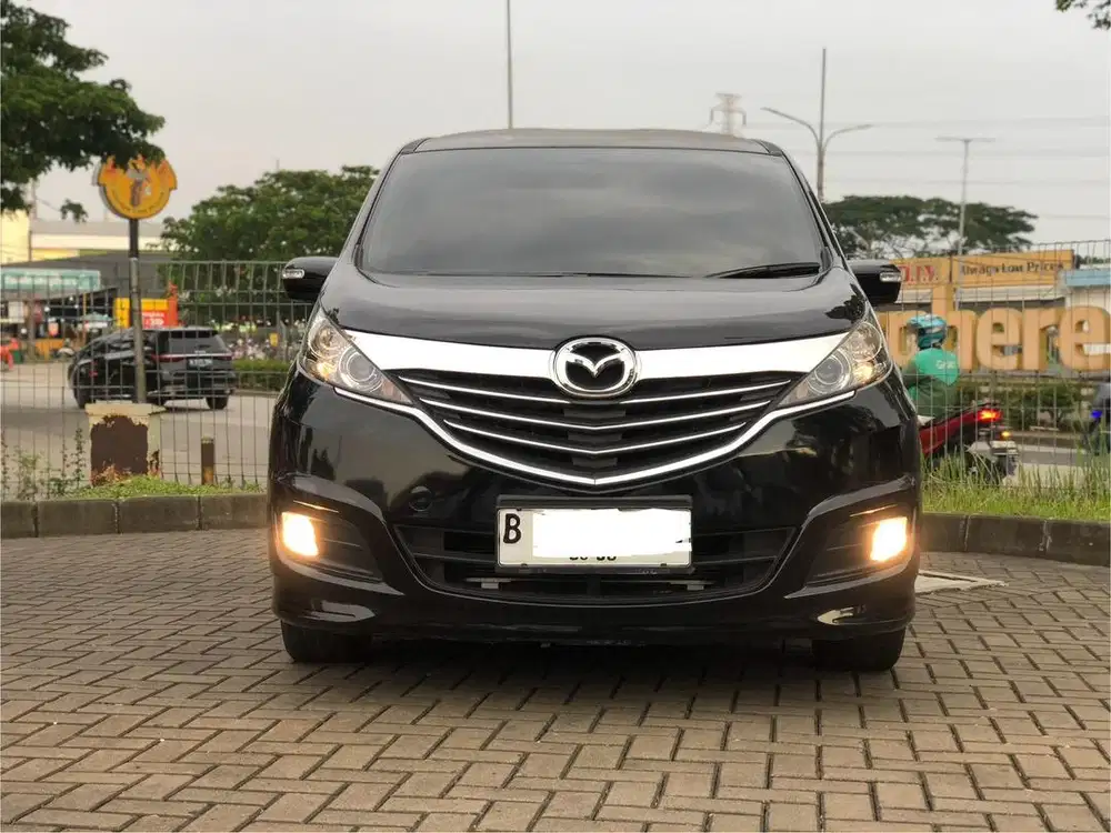 Mazda Biante 2.0 2015 low km
