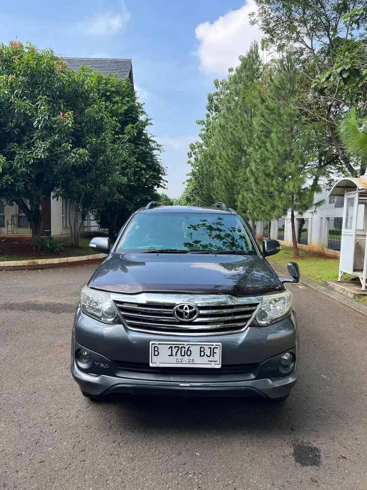 Toyota Fortuner 2011 Bensin
