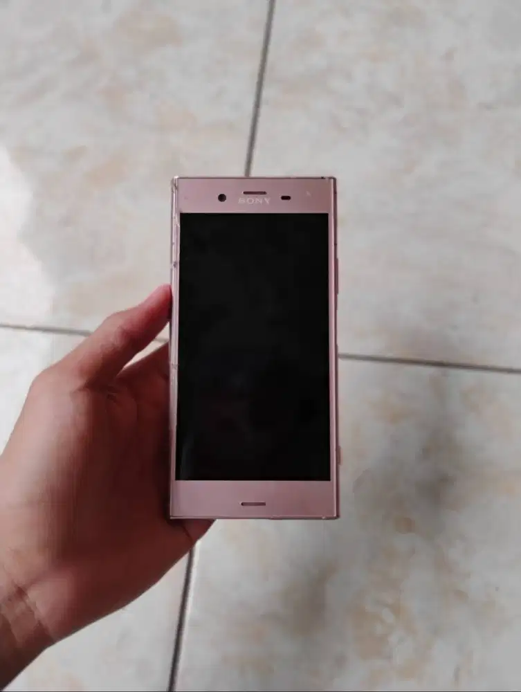 Sony Xperia XZ1 4/64 not nokia redmi samsung poco infinix