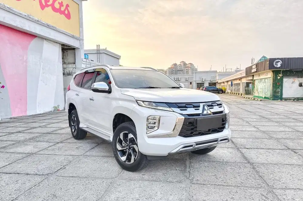 [KM 10 RIBUAN]MITSUBISHI PAJERO SPORT DAKAR AT 4X2 PUTIH 2024
