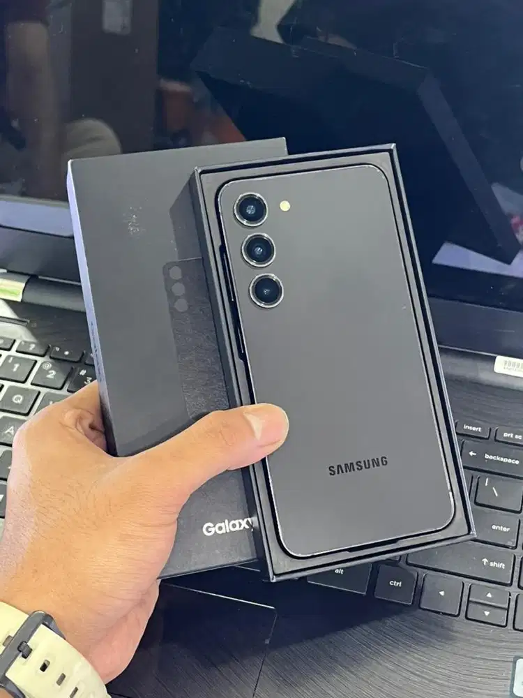 Samsung Galaxy S23 5G 8/256GB lengkap resmi sein