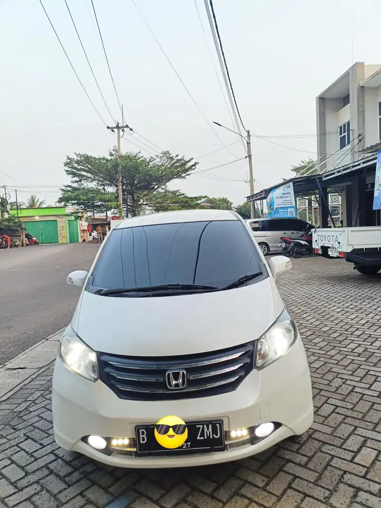 Honda Freed 2011 Bensin