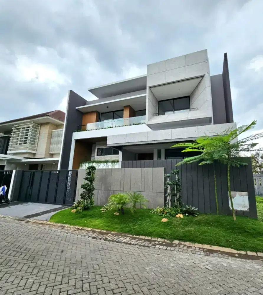 Rmh Mewah Dekat Mall PTC Sby Barat Pakuwon Indah Imperial