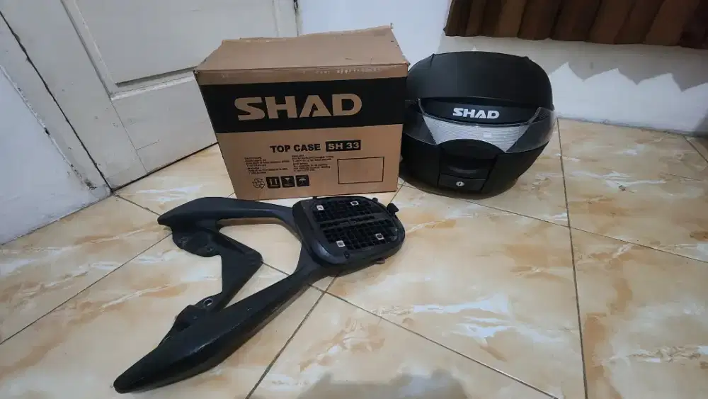 Box SHAD SH33 + bracket nmax